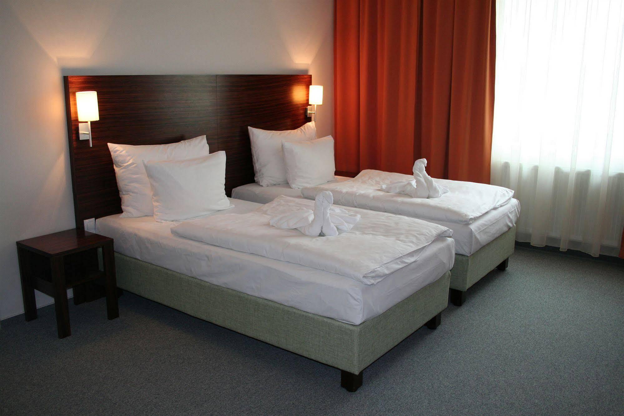 Hotel Euro Pardubice Eksteriør bilde