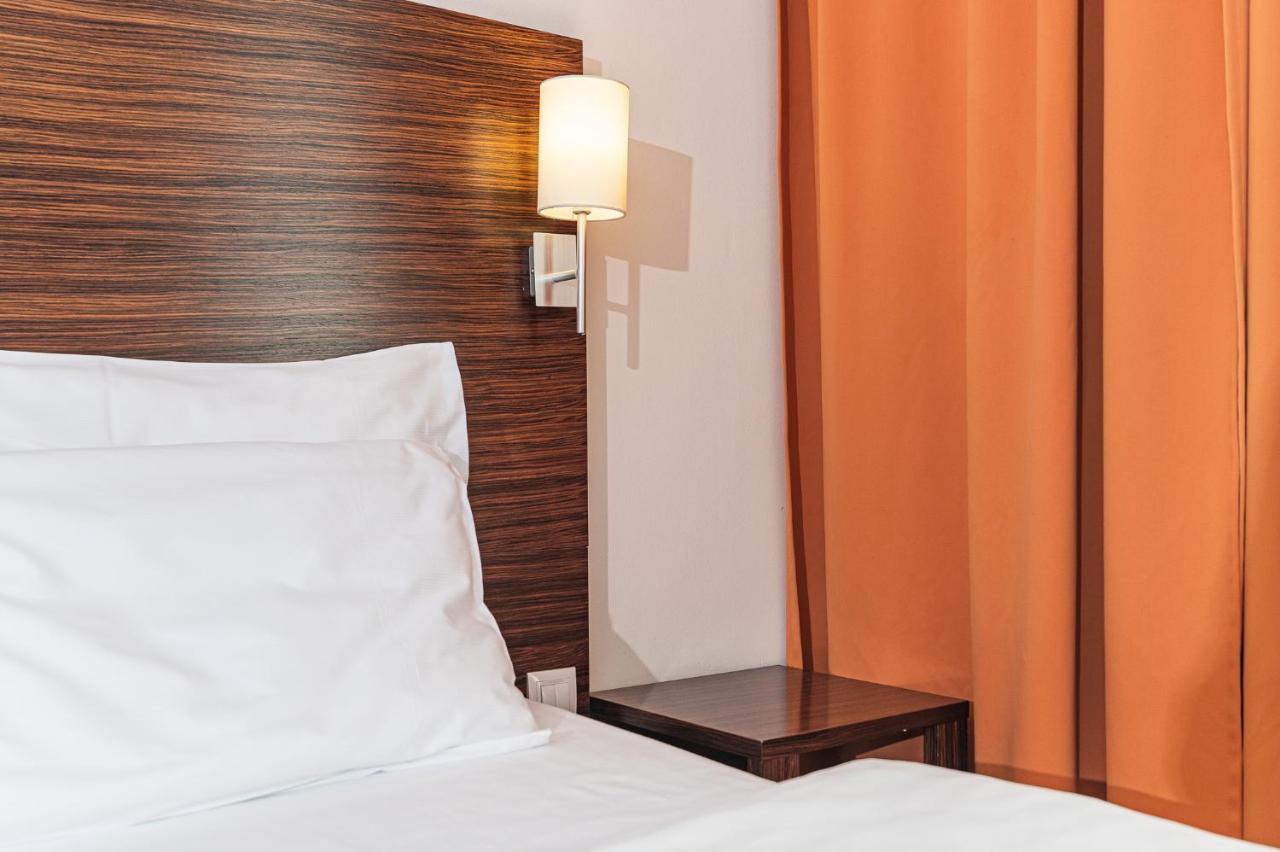 Hotel Euro Pardubice Eksteriør bilde